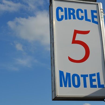 Circle 5 Motel Olds エクステリア 写真