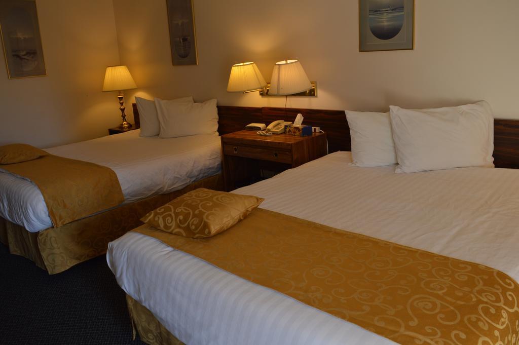 Circle 5 Motel Olds 部屋 写真